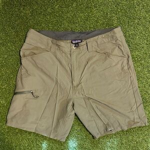 Patagonia Men's Cargo Shorts - Khaki